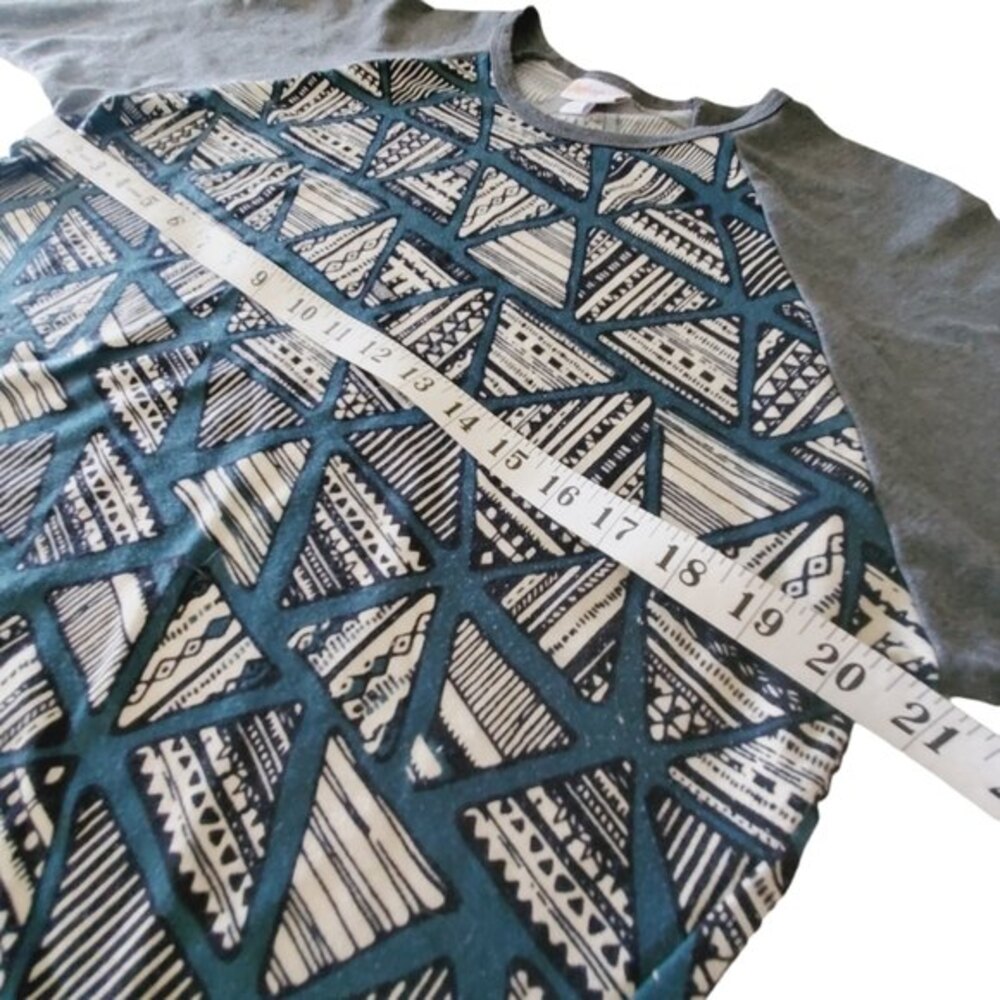LuLaRoe Randy Tee - Picture 2 of 7